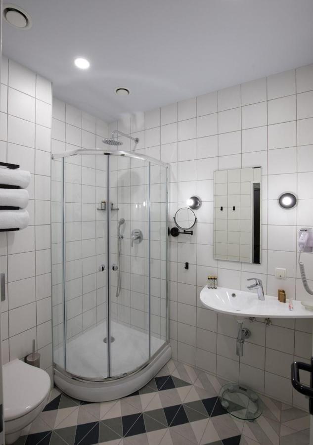 Four Rooms City Kharkiv Eksteriør billede