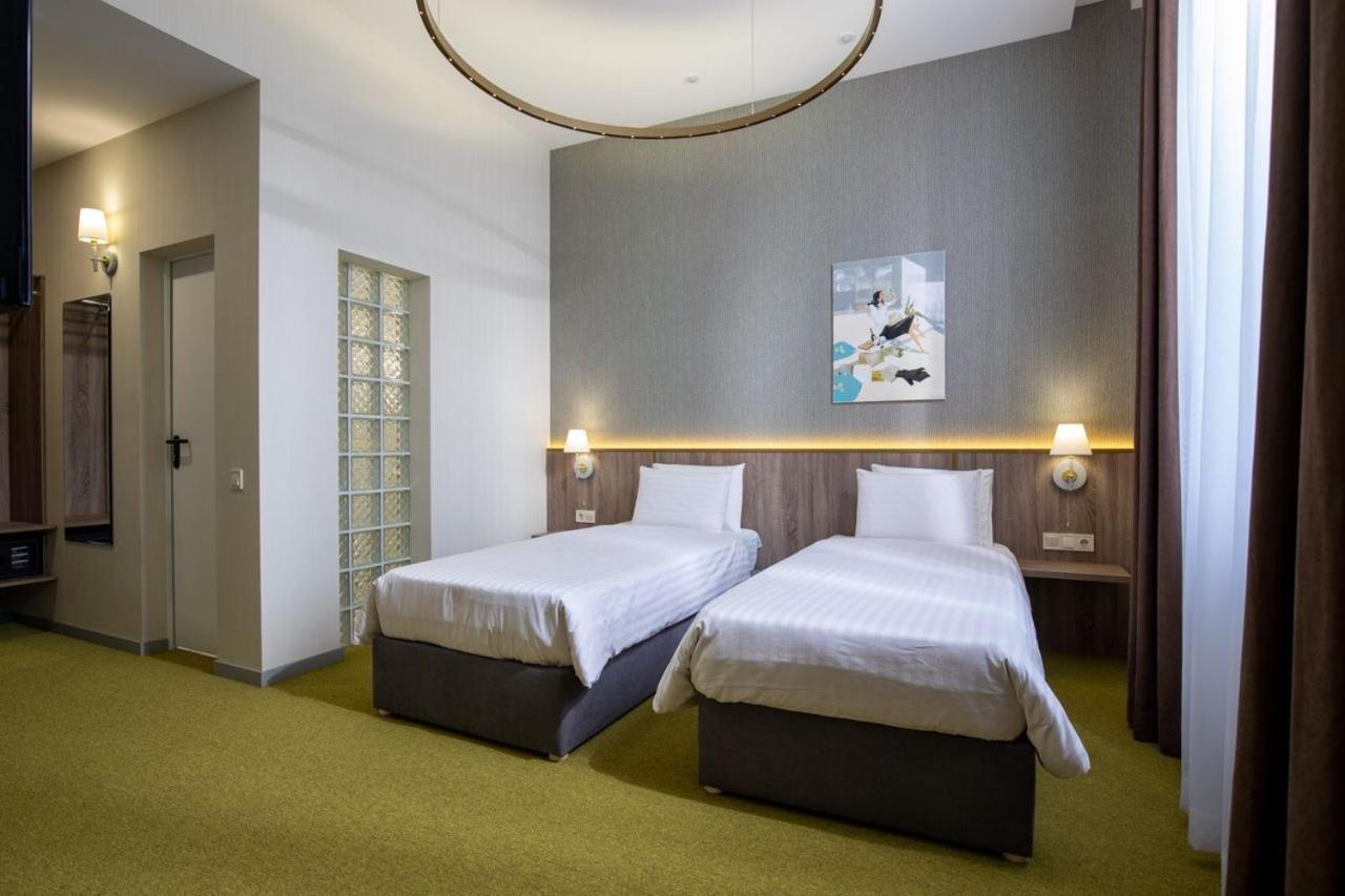 Four Rooms City Kharkiv Eksteriør billede